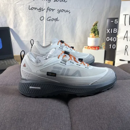 フィラ スニーカー