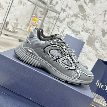 ディオール スニーカー