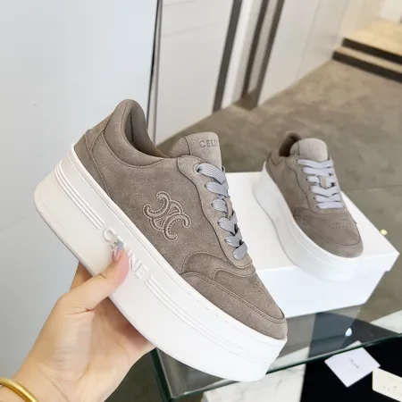 セリーヌ カジュアルシューズ