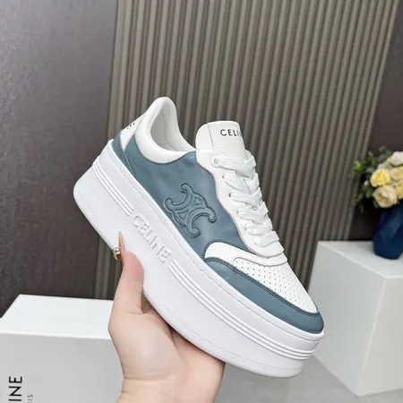 セリーヌ カジュアルシューズ