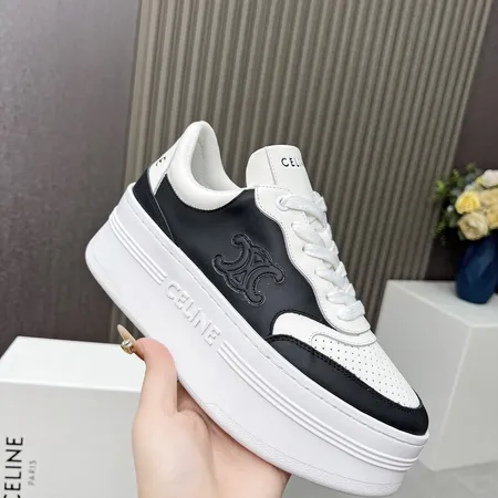 セリーヌ カジュアルシューズ