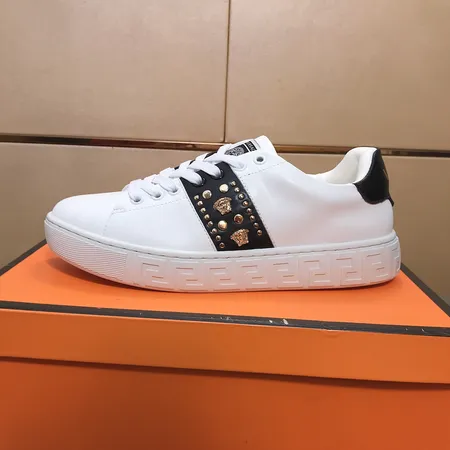 ヴェルサーチ カジュアルシューズ