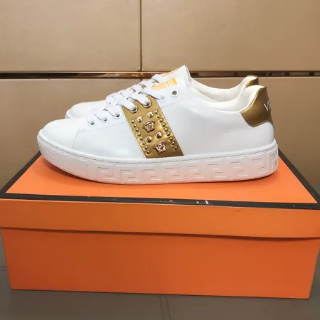 ヴェルサーチ カジュアルシューズ