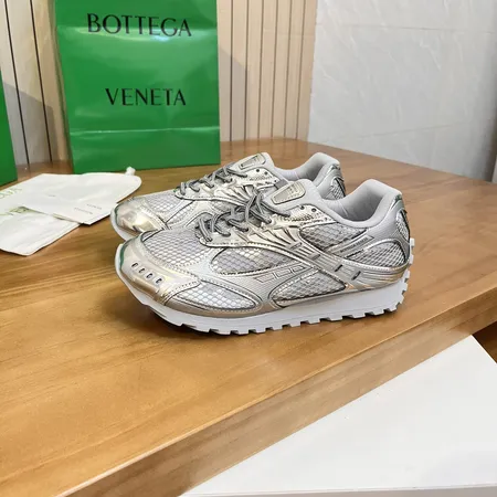 ボッテガ ヴェネタ カジュアルシューズ