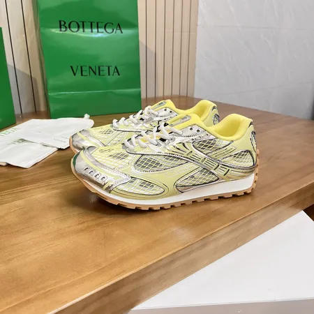 ボッテガ ヴェネタ カジュアルシューズ