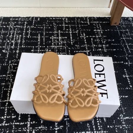 ロエベ スリッパ
