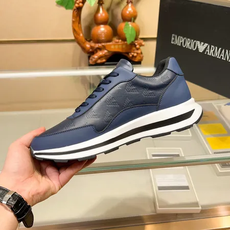 アルマーニ カジュアルシューズ