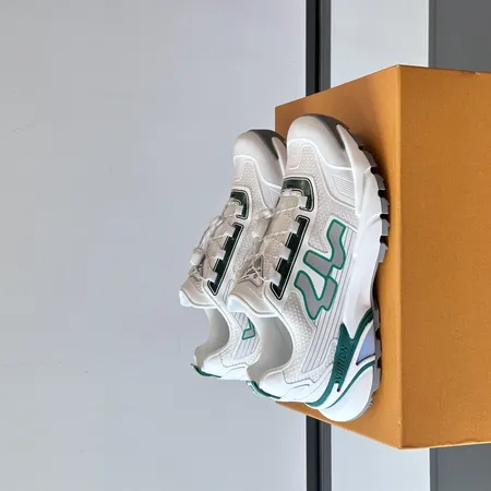 ルイヴィトン スニーカー