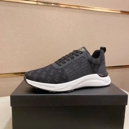 アルマーニ カジュアルシューズ