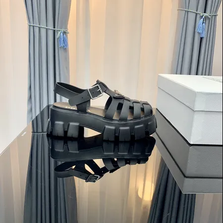 プラダ サンダル