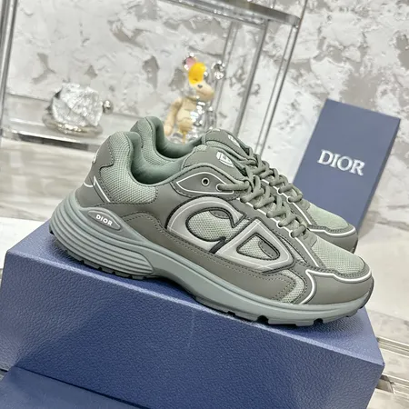 ディオール スニーカー