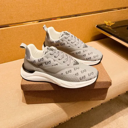 アルマーニ カジュアルシューズ