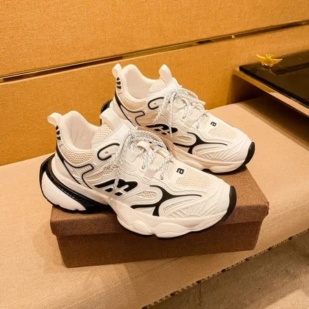 バレンシアガ カジュアルシューズ