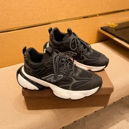 バレンシアガ カジュアルシューズ