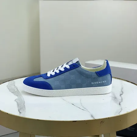 ジバンシィ カジュアルシューズ