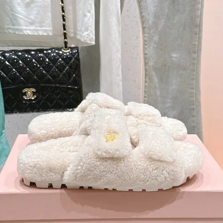 ミュウミュウ スリッパ