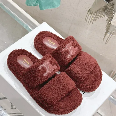 セリーヌ スリッパ