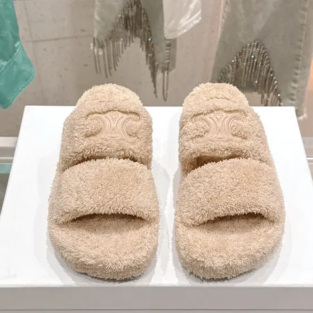 セリーヌ スリッパ
