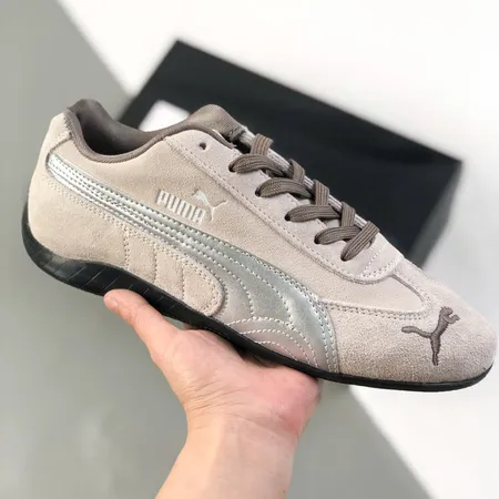 プーマ カジュアルシューズ