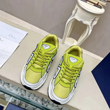 ディオール スニーカー