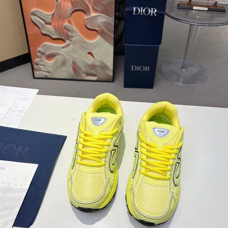 ディオール スニーカー