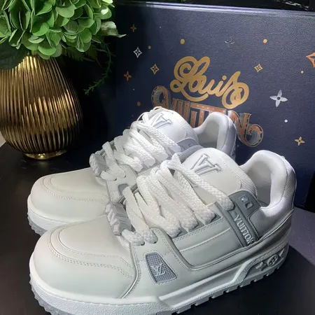 ルイヴィトン カジュアルシューズ