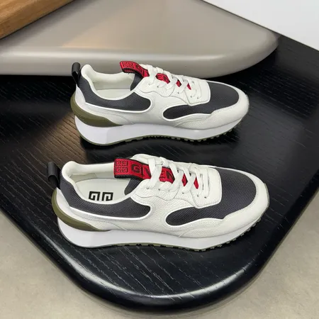 ジバンシィ スニーカー