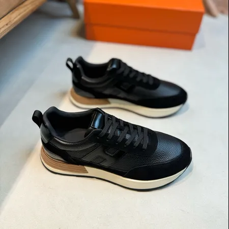 エルメス スニーカー