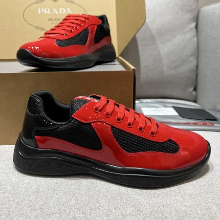 プラダ カジュアルシューズ