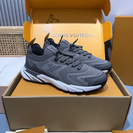 ルイヴィトン スニーカー