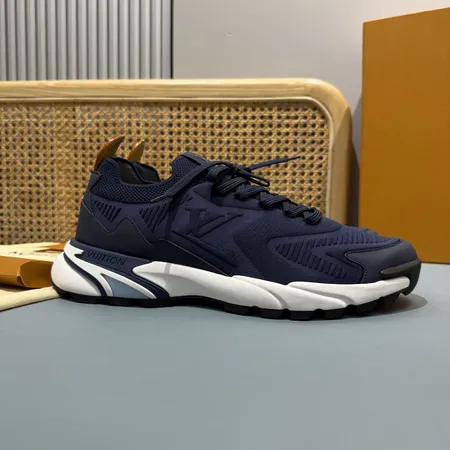 ルイヴィトン スニーカー