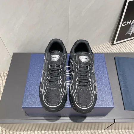 ディオール スニーカー
