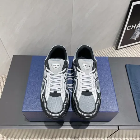 ディオール スニーカー