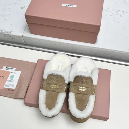 ミュウミュウ スリッパ