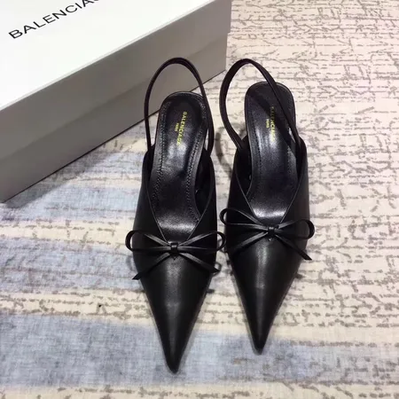 バレンシアガ サンダル