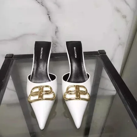 バレンシアガ サンダル