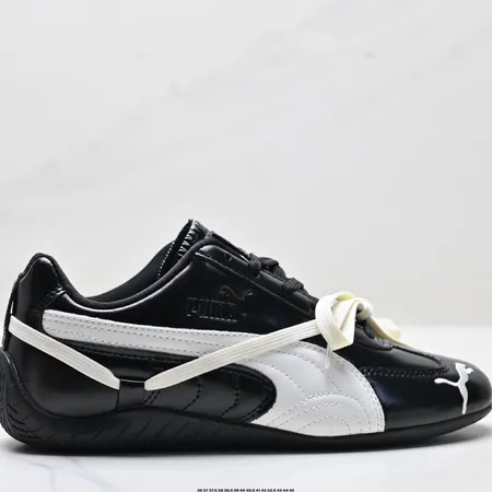 プーマ カジュアルシューズ