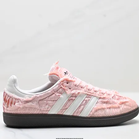 アディダス カジュアルシューズ