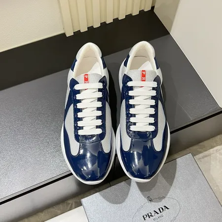 プラダ スニーカー