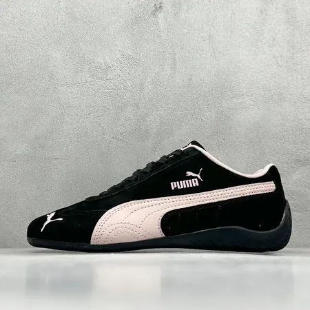 プーマ スニーカー