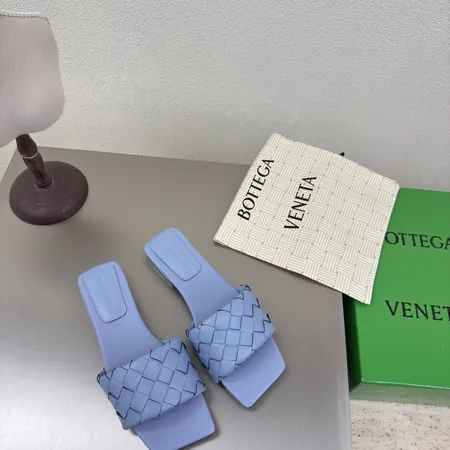 ボッテガ ヴェネタ スリッパ