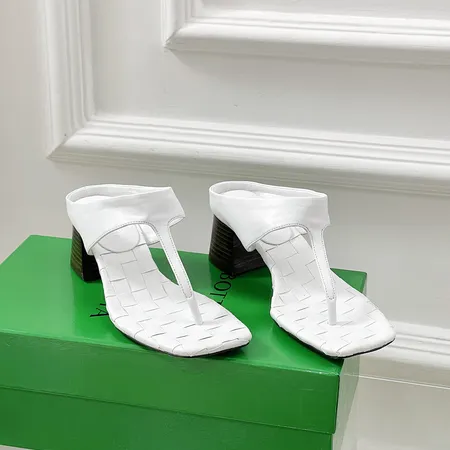 ボッテガ ヴェネタ サンダル