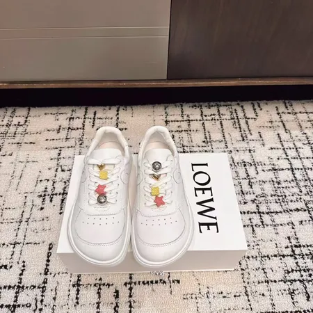 ロエベ カジュアルシューズ