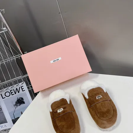 ミュウミュウ スリッパ