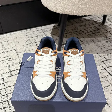 ディオール カジュアルシューズ