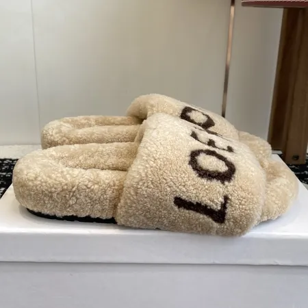 ロエベ スリッパ