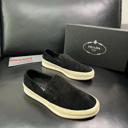 プラダ カジュアルシューズ