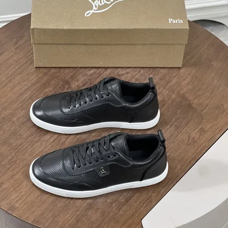 クリスチャン・ルブタン カジュアルシューズ