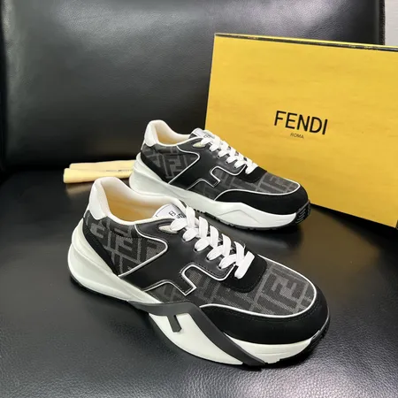 フェンディ スニーカー