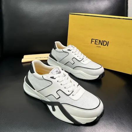 フェンディ スニーカー